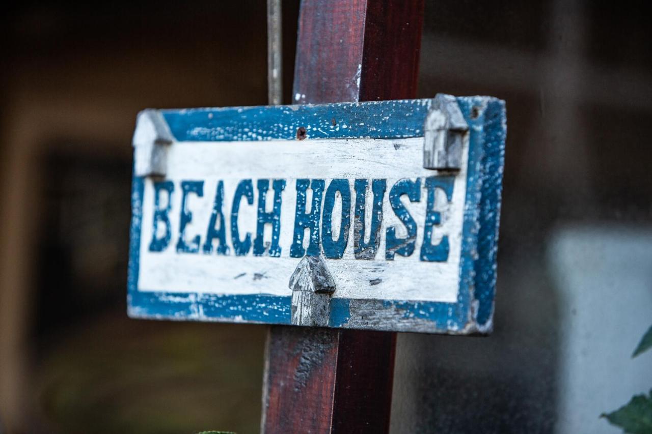 Wilderness Beach House Backpackers Lodge Exterior photo